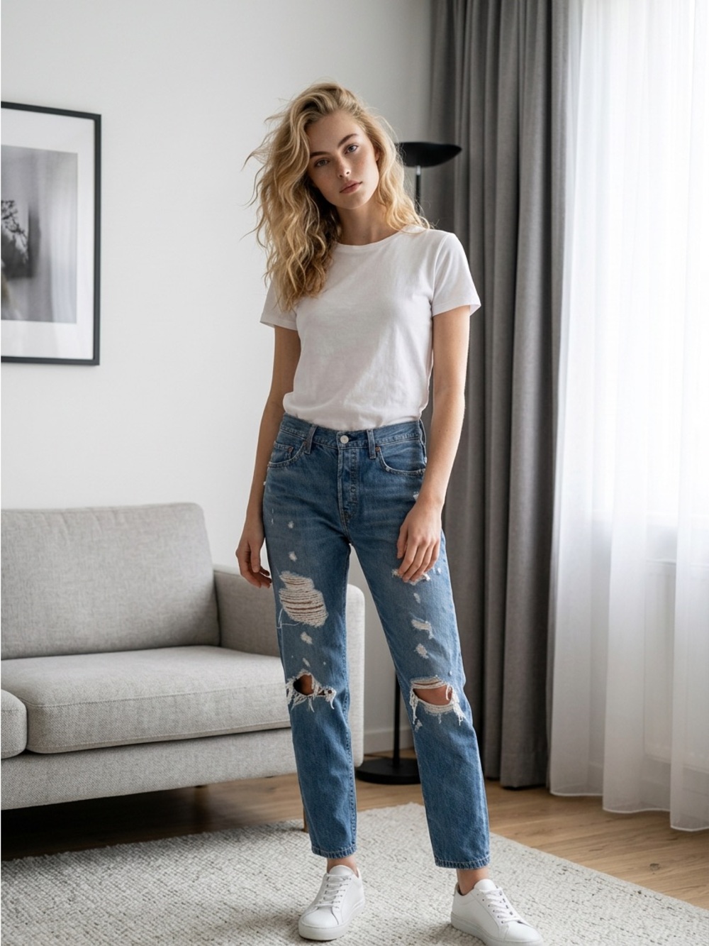 Levi’s Women’s 501 T Tapered Button Fly Jeans 100% Cotton Distressed 33x28